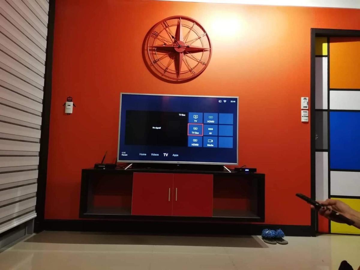 Cubao Manhattan Heights Unit 11Pq Tower B, 1Br ケソンシティ エクステリア 写真